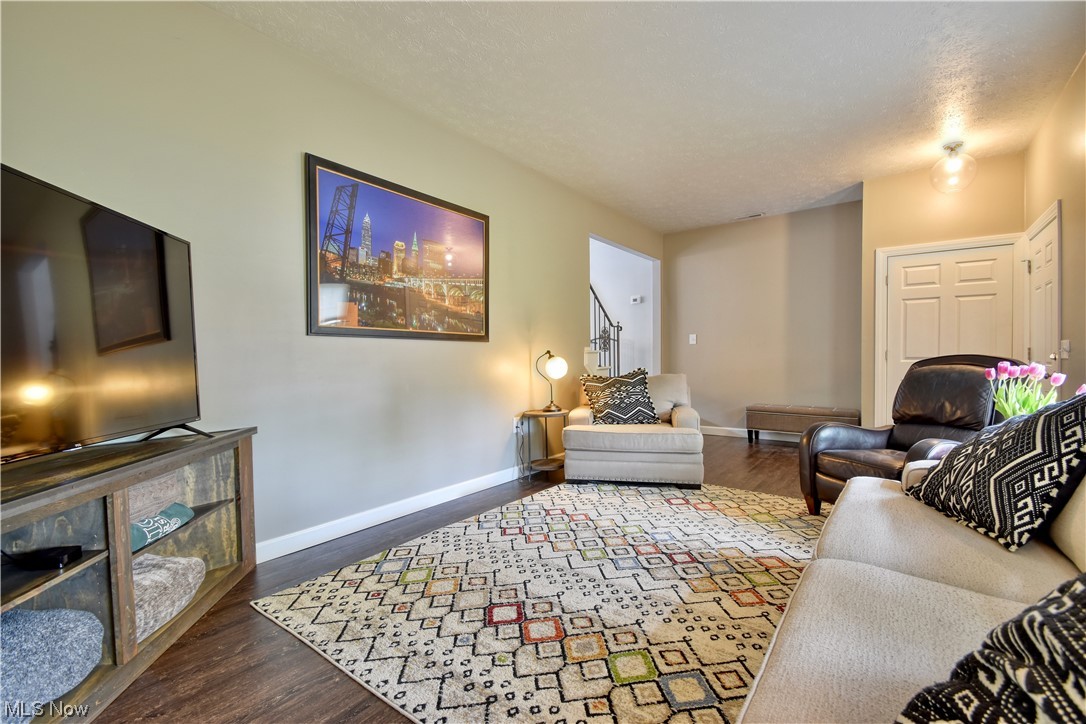 Deepwood Condo - Residential