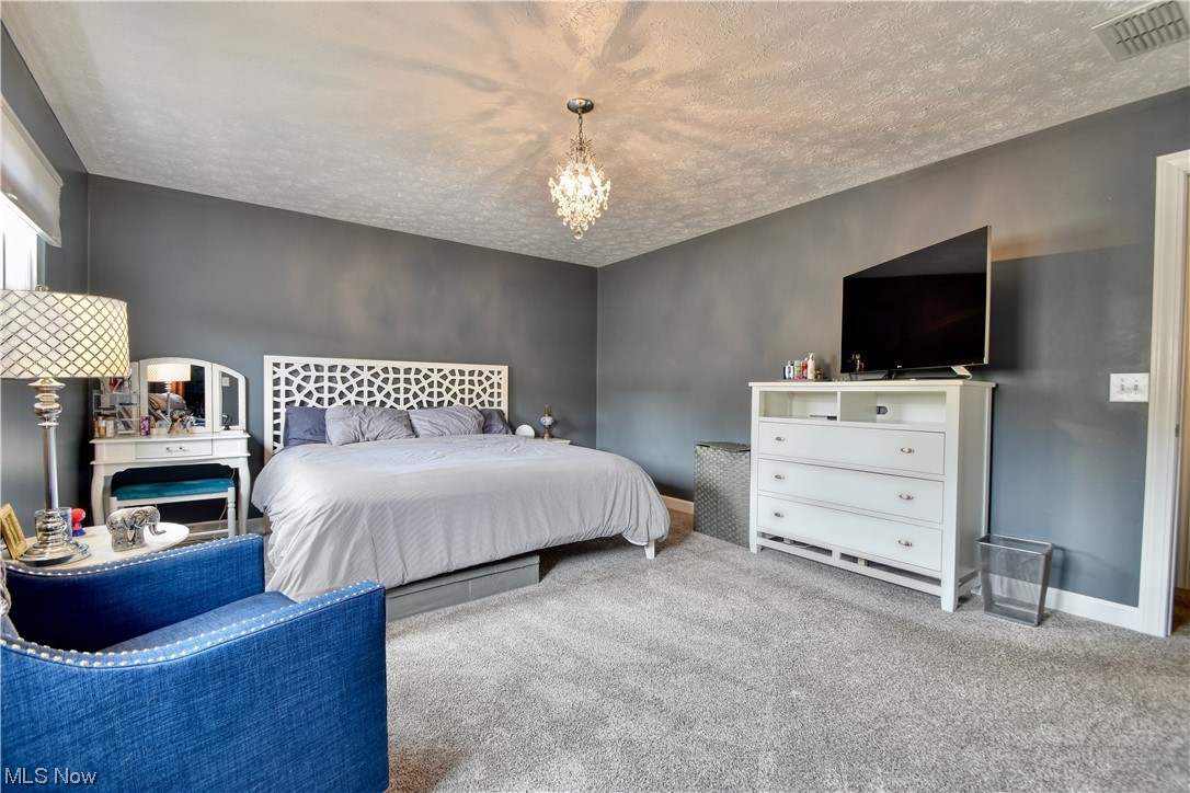 Deepwood Condo - Residential