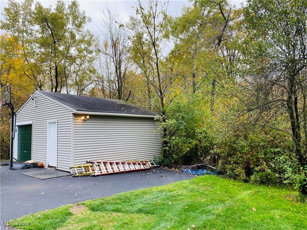 17805 Settlers Trail, Chagrin Falls, Ohio image 32