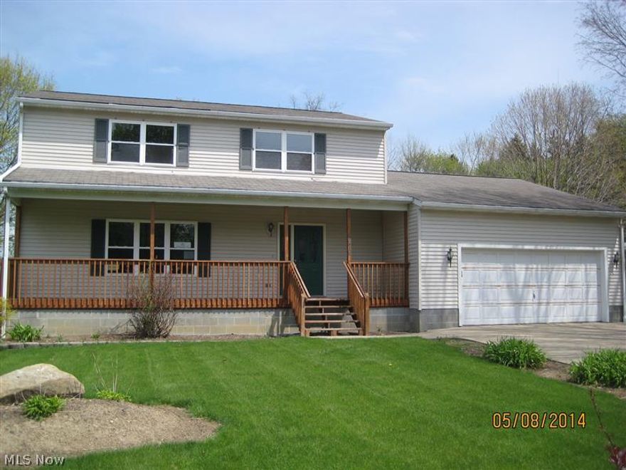 Spacious colonial.  Kitchen with oak cabinets.  Eating area with sliding glass door to deck.  First floor washer & dryer hook-ups.  Fenced back yard.  This property is eligible under Freddie Mac First Look Initiative through 5/16/2014.  Sold "AS IS".  Buyer to verify all information.  Buyer or buyer's agent responsible to check with Building, Zoning, EPA, DEA, Tax Dept or any other requirement for intended use.  Buyer to pay for all inspections.  Earnest money to be a Cashiers check.  Subject to clear title.
