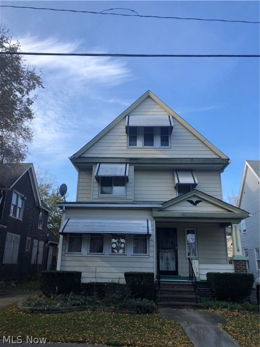 INVESTORS MONEY MAKER!! This duplex was once zoned as a 5 unit dwelling but occupancy has not been renewed! There is a spacious 2 bedroom unit dn. and 4 1 bedroom apartments upstairs! newer fire escape for all up units. $2000.00+ potential monthly income! all units are completely furnished with appliances. Newer  2 car garage,furnace,hot water tank. very well maintained. Have to see it to believe it!! sold as is