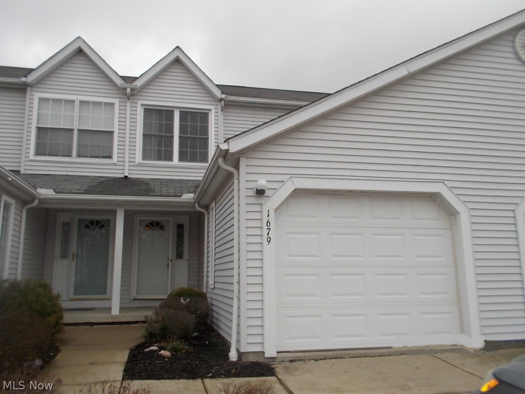 Nice 2 BR, 2.5 Bath Townhouse condo in the heart of Streetsboro. Lower level has a finished Rec room and a Full Bathroom. Would make a great Guest suite! Kitchen opens up nicely to the living area, and sliders lead to a private patio. 1 Car Attached garage, and a half bath on the first floor. Don't miss out on this great buy! This is a Fannie Mae HomePath Property.