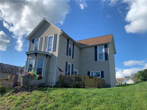 Homes For Sale - 128 W Walnut Street<br/> Perry County, Shawnee, OH 43782