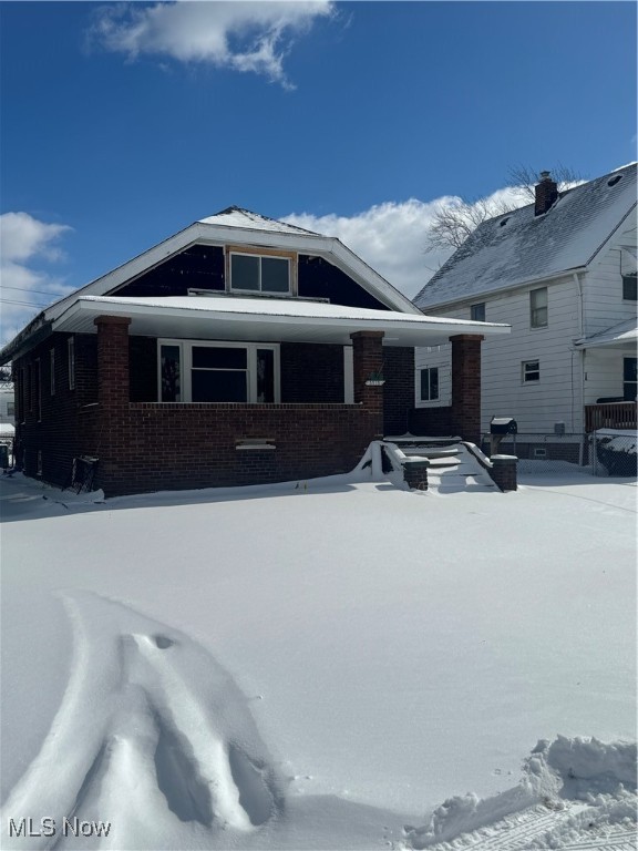 Welcome to 3515 W 98th Street! This recently renovated 4-bedroom, 1-bath home in Cleveland’s West Boulevard neighborhood blends historic charm with modern updates. Featuring a cozy living room, updated kitchen, and spacious yard, and conveniently located near local amenities. Don't miss this charming home!