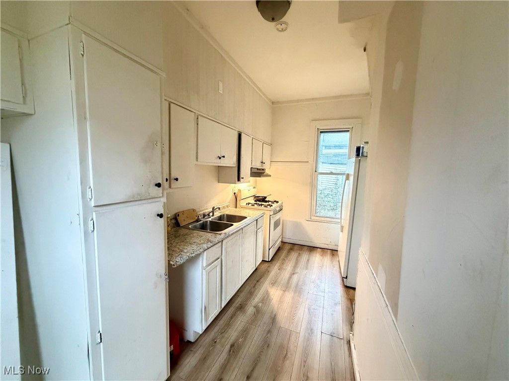 Photo of 2538 E 84th Street, Cleveland, OH 44104 (MLS # 5181224)