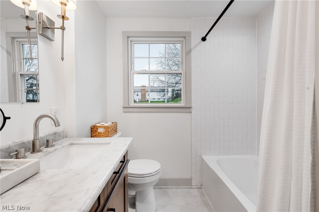 Elmknoll Heights - Residential