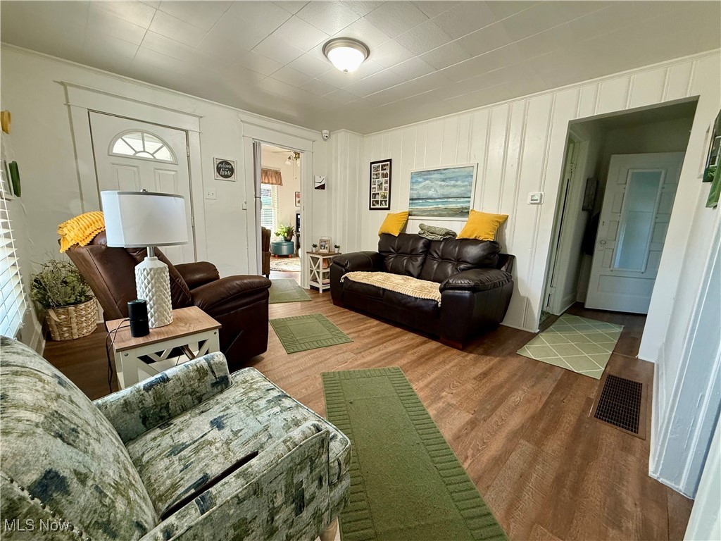 Coshocton Board/Trade Fifth Ad - Residential