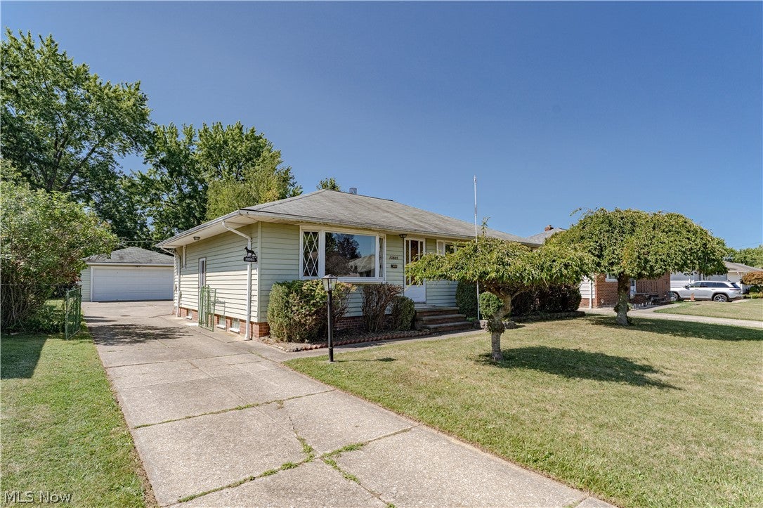 10985 Kader Drive