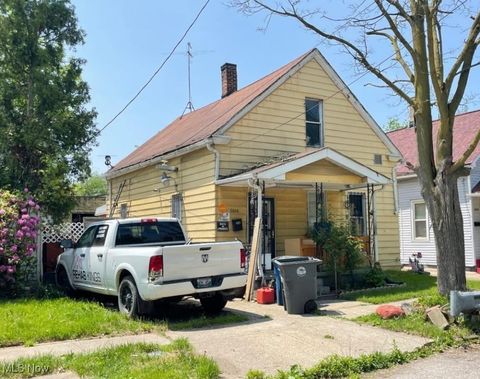 6644 Clement Avenue Cleveland OH 44105