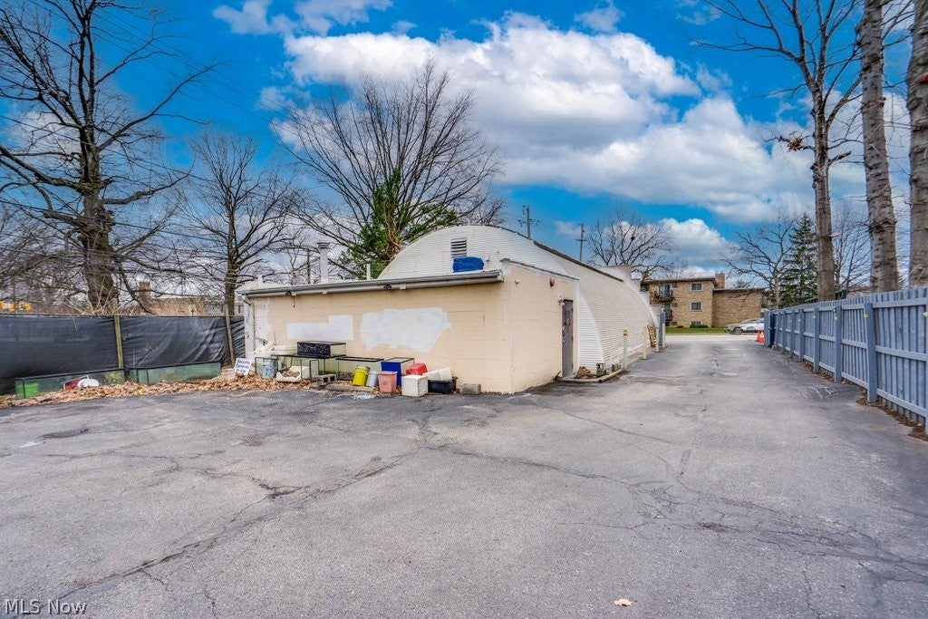 4873 Broadview Road