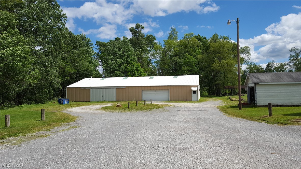 Brookfield Township, Ohio 44438, United States, 3 Bedrooms Bedrooms, ,2 BathroomsBathrooms,Residential,Active,53855