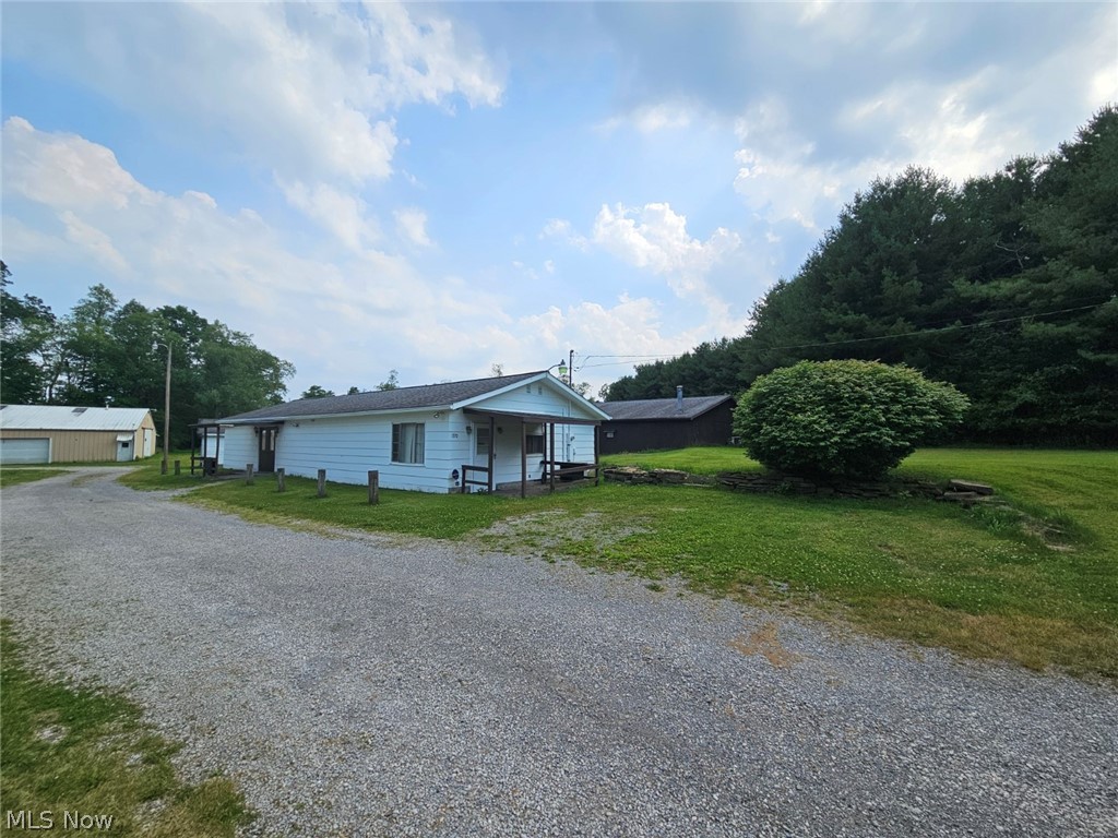 Brookfield Township, Ohio 44438, United States, 3 Bedrooms Bedrooms, ,2 BathroomsBathrooms,Residential,Active,53855