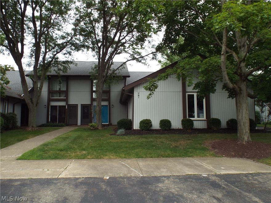 This lovely one-owner Pipes Court townhome-style condo, has been lovingly maintained with neutral colors throughout; 3 large bedrooms including first-floor master with slider to private patio, 2 full baths, and bright and light eat-in kitchen with sliders to large patio and wooded views! End unit on cul-de-sac surrounded by greenspace and just steps away from the bike and hike trails! All appliances stay including first floor washer and dryer! Community center with indoor and outdoor pools, tennis courts, fishing! Located in desirable Sagamore Hills Township where there are no City/RITA taxes! Close to shopping, schools, freeways! One year home warranty included! Truly a gem!