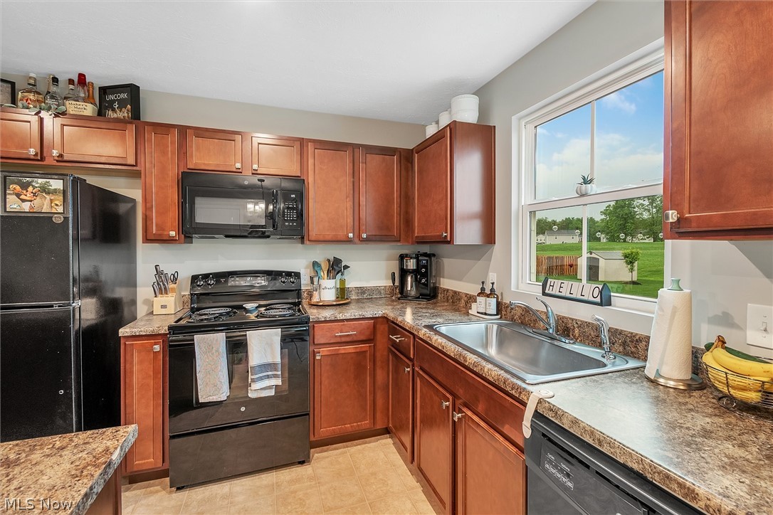 Westfield Terrace Lakes - Residential