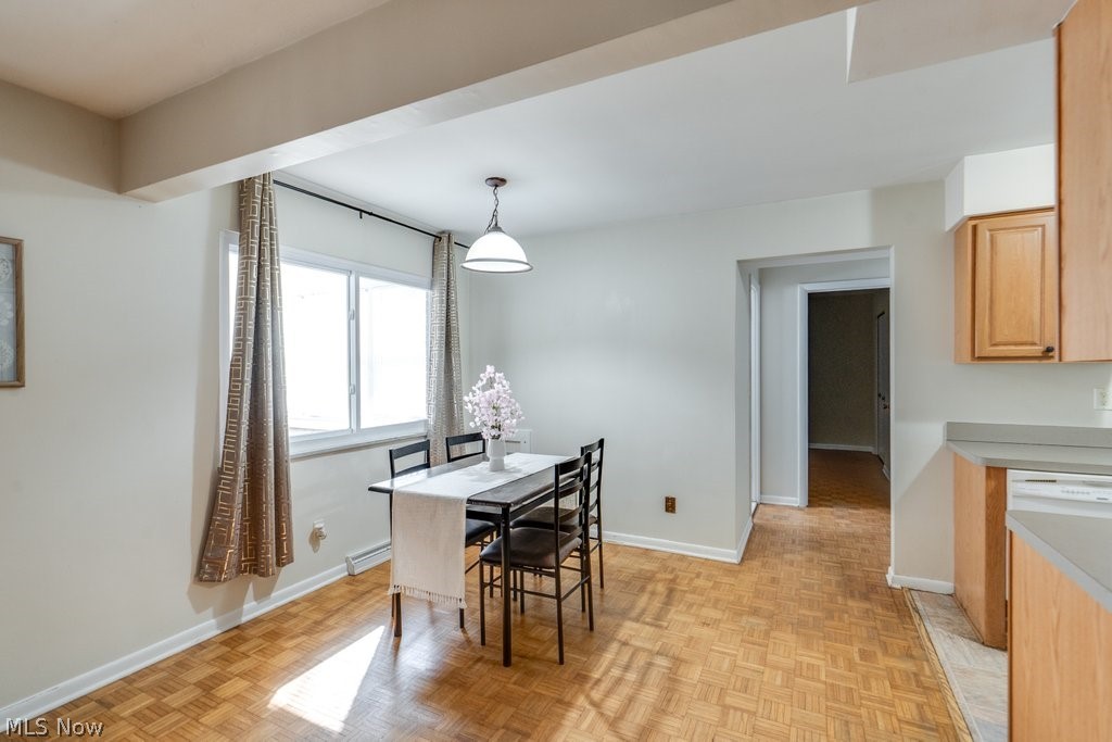 Country Club Condo - Residential