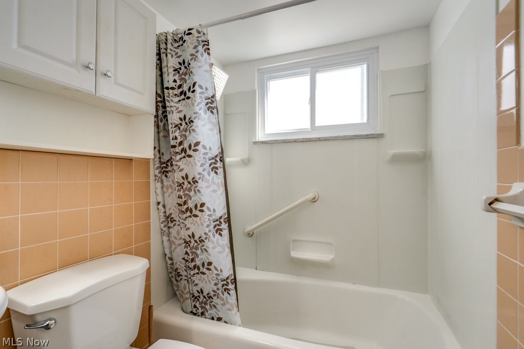 Country Club Condo - Residential