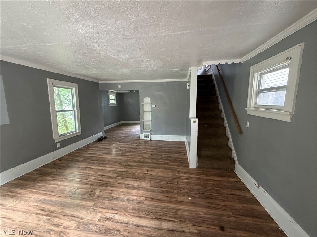 3303 W 123rd Street
