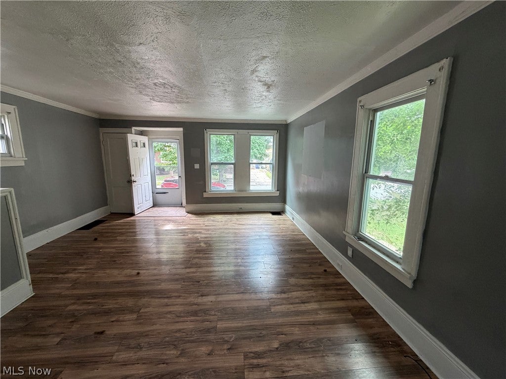 3303 W 123rd Street