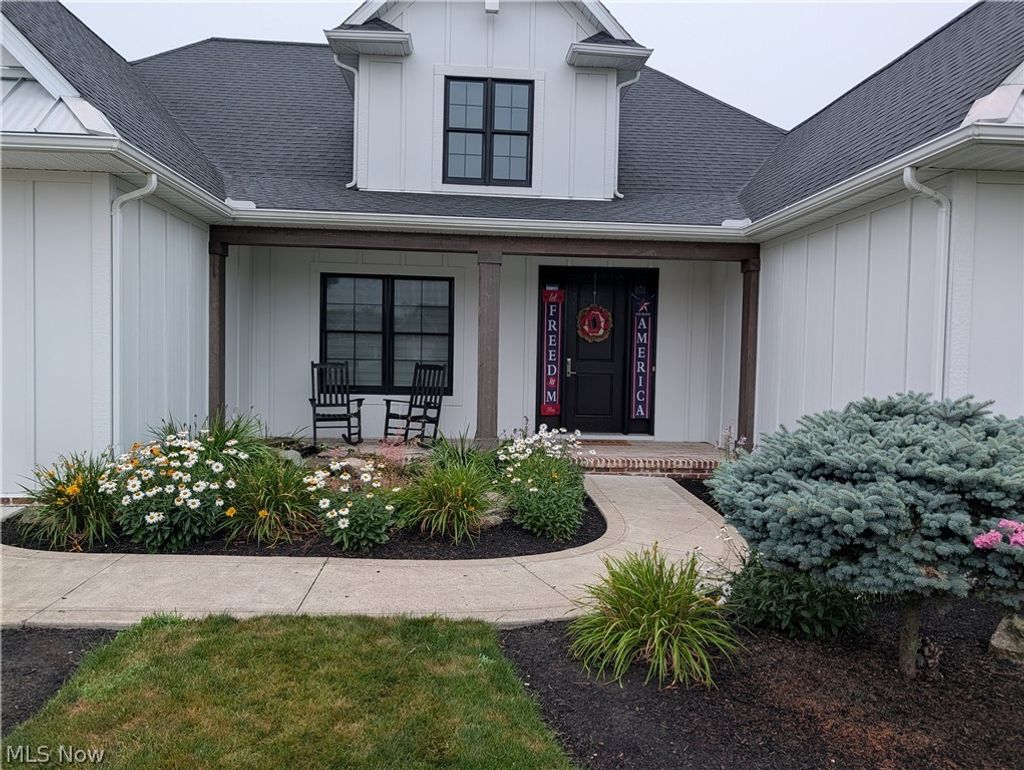 Photo of 2374 Deer Creek Circle, Orrville, OH 44667 (MLS # 5225835)