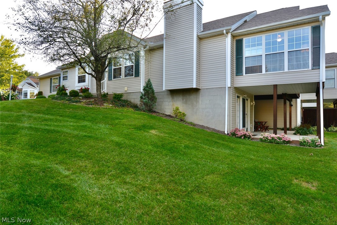 Woodbury Condo - Residential