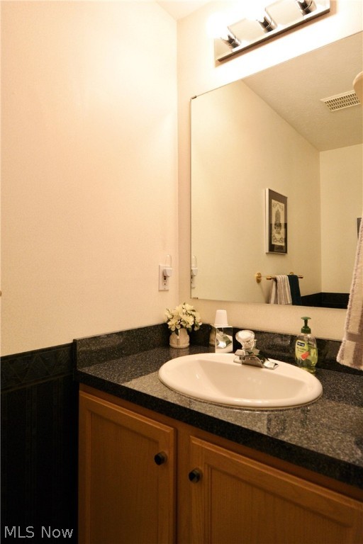 Woodbury Condo - Residential