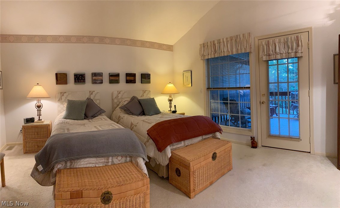 Woodbury Condo - Residential