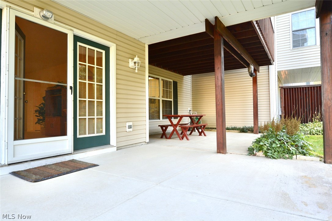 Woodbury Condo - Residential