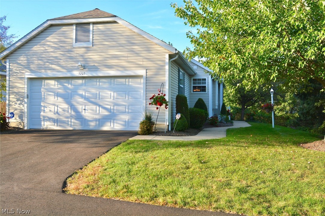 Woodbury Condo - Residential