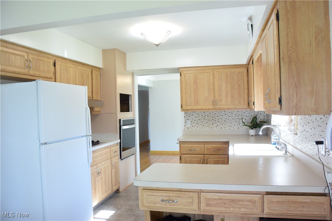 7020 Arcadia Drive, Cleveland, Ohio image 8