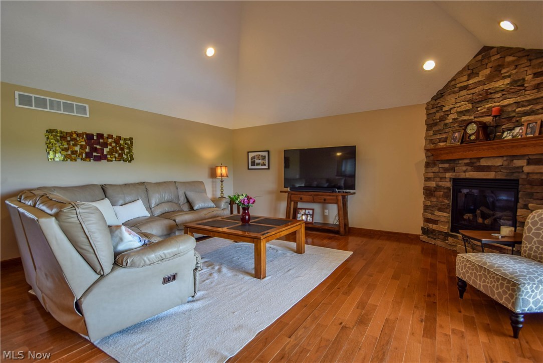 Grey Hawk Golf Club At Durham Ridge - Residential