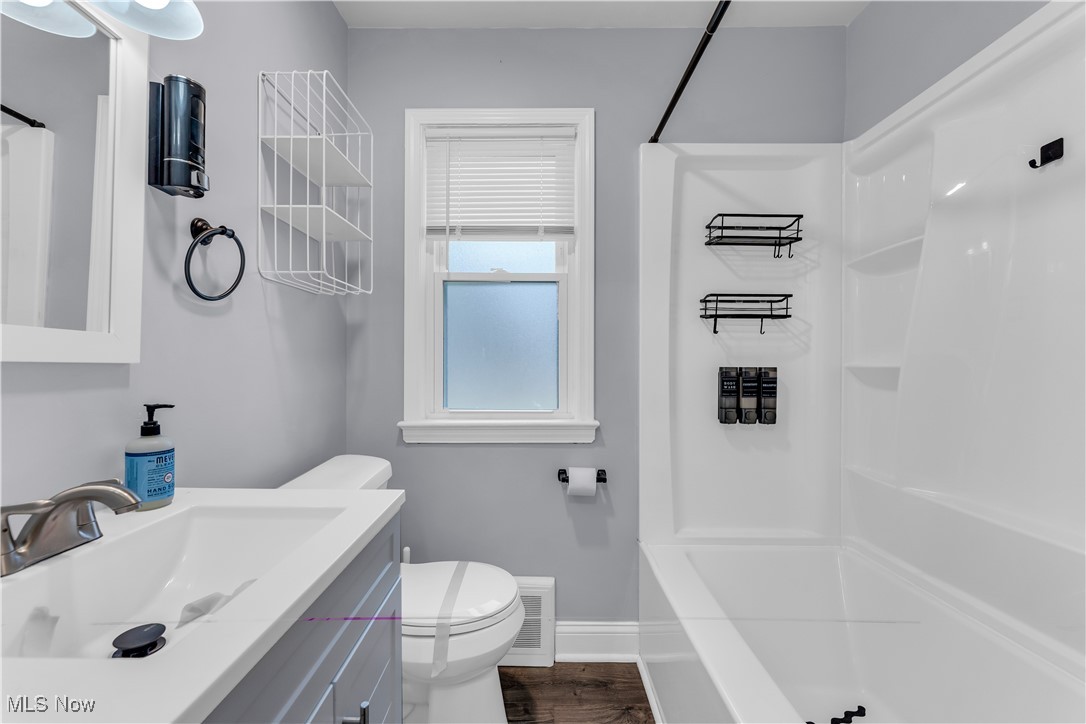 Cottage Home - Residential Lease