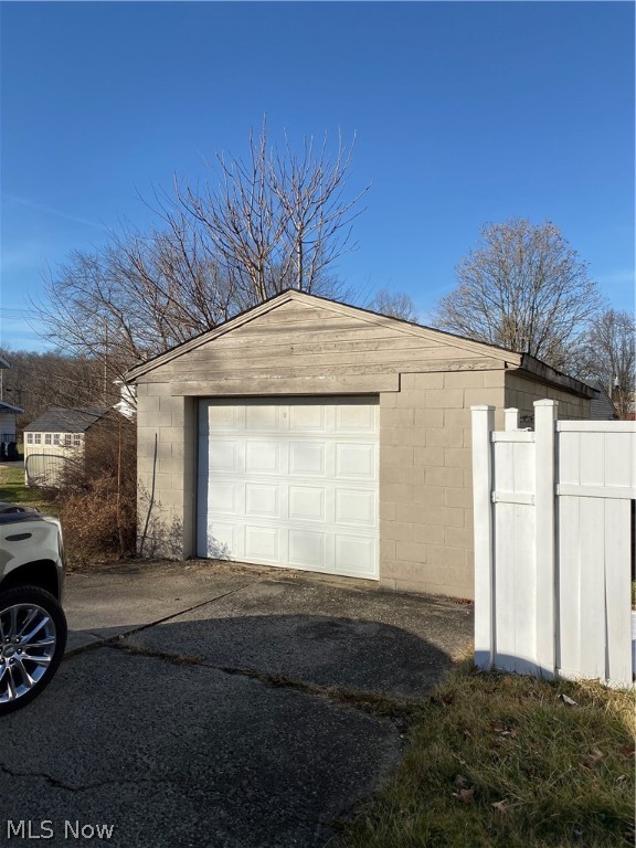 Lowellville Village - Residential