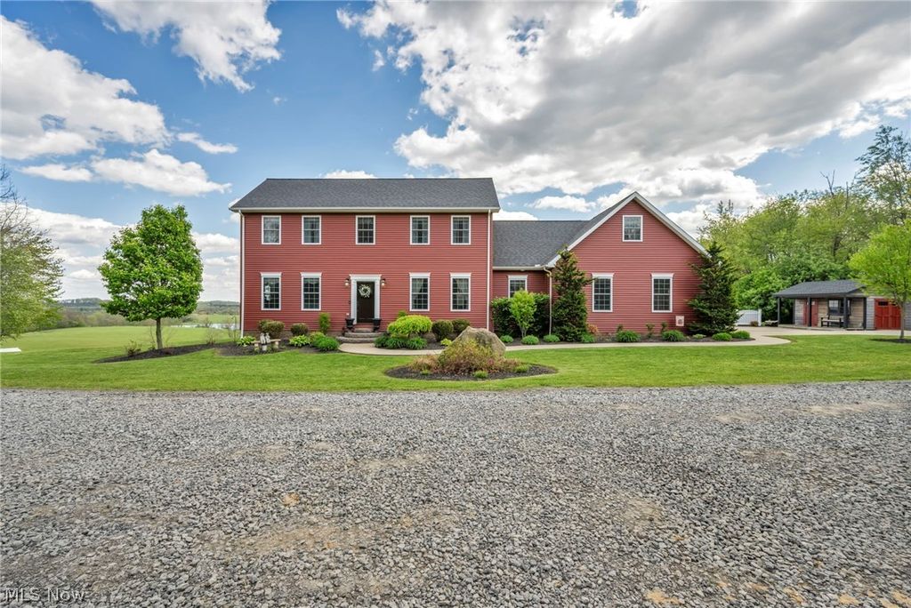Photo of 32181 Westward Way, Lisbon, OH 44432 (MLS # 5205186)