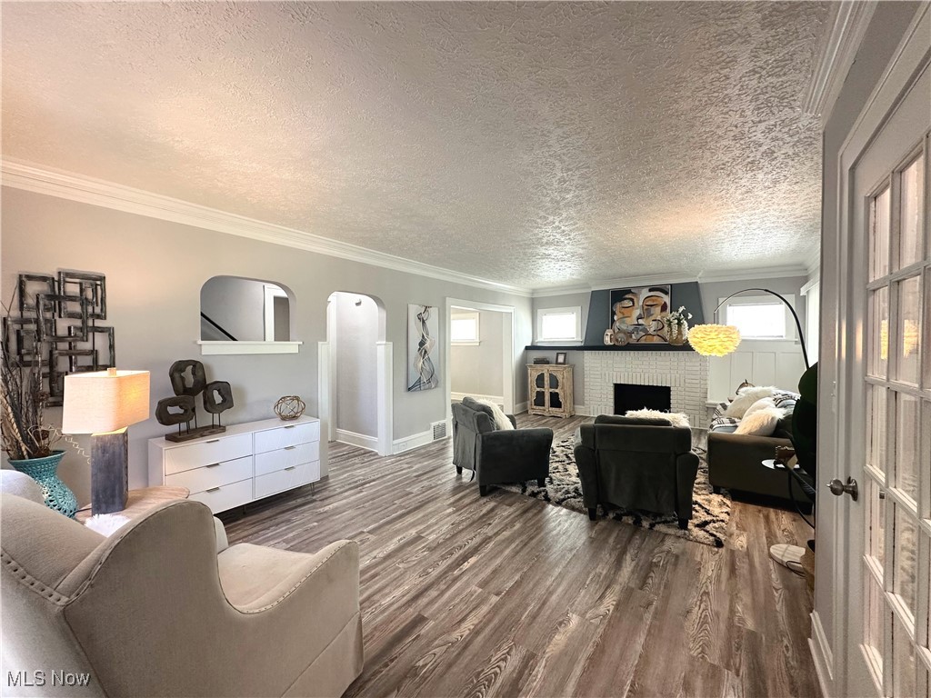 3277 Cedarbrook Road, Cleveland Heights, Ohio image 2