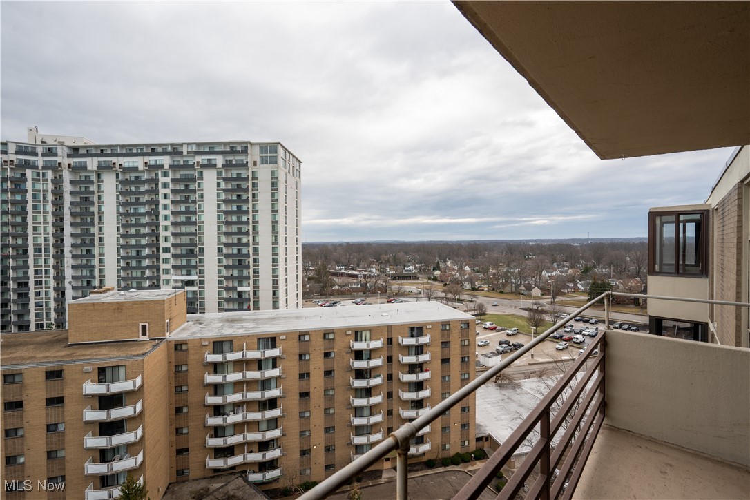 Bonneville Tower Condo - Residential
