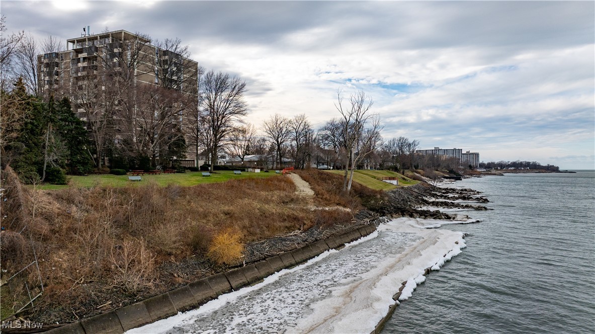 Bonneville Tower Condo - Residential