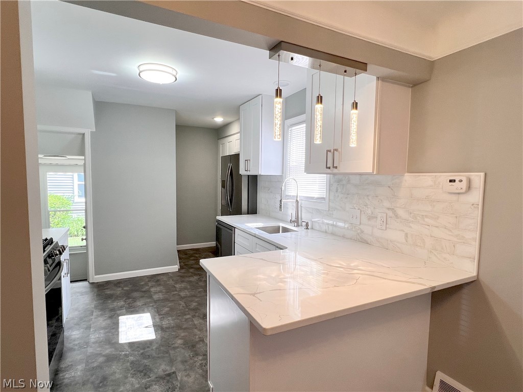 William T Arnos - Residential