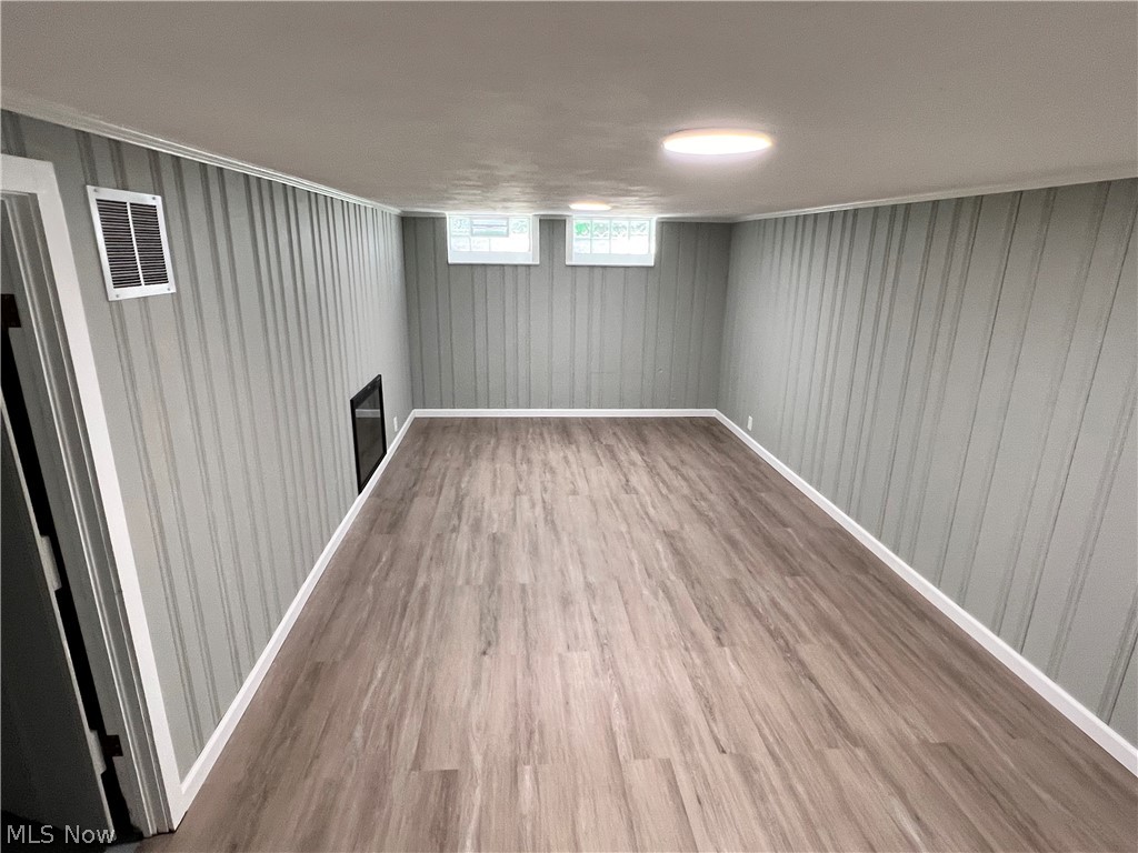 William T Arnos - Residential