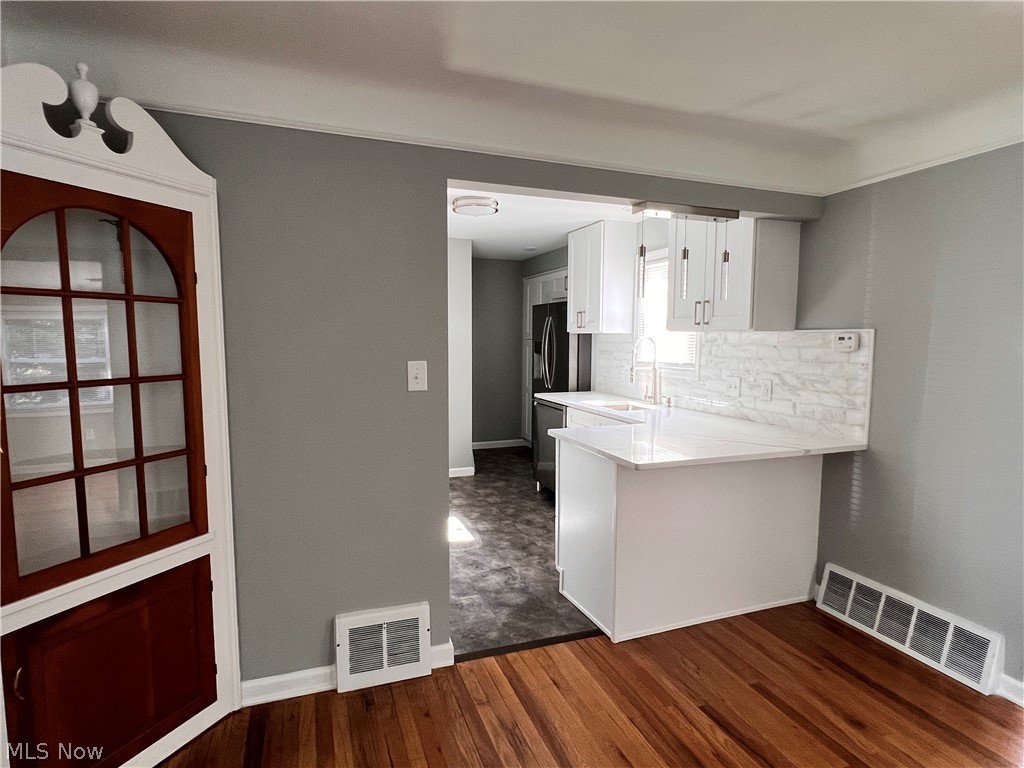 William T Arnos - Residential