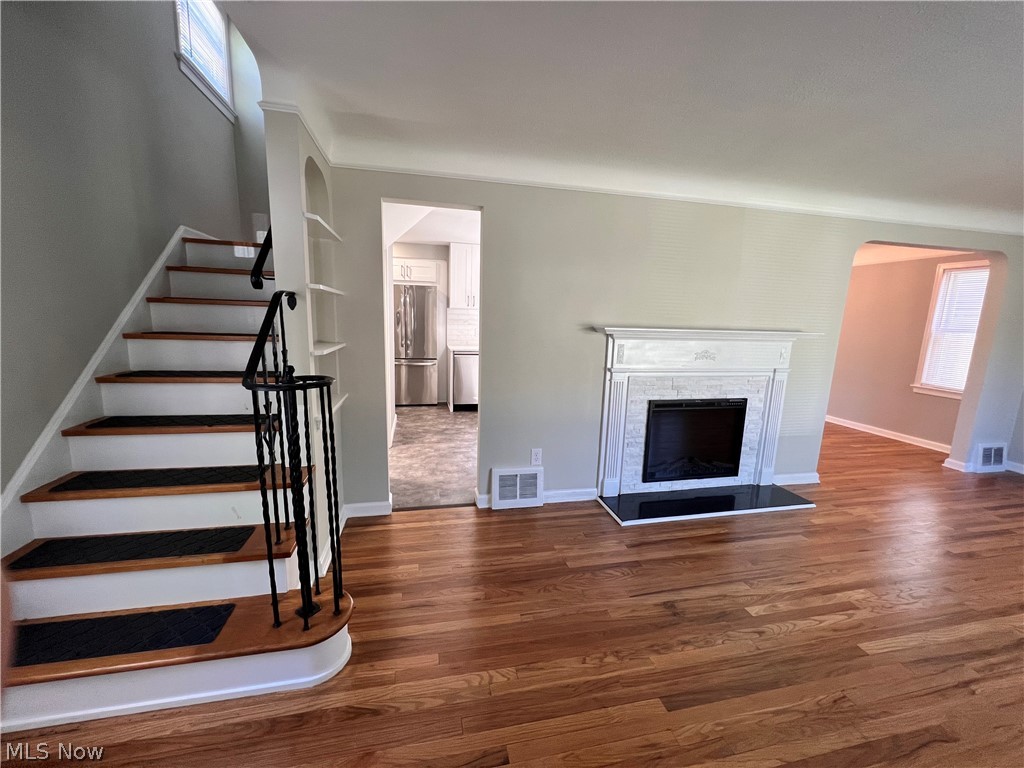 William T Arnos - Residential