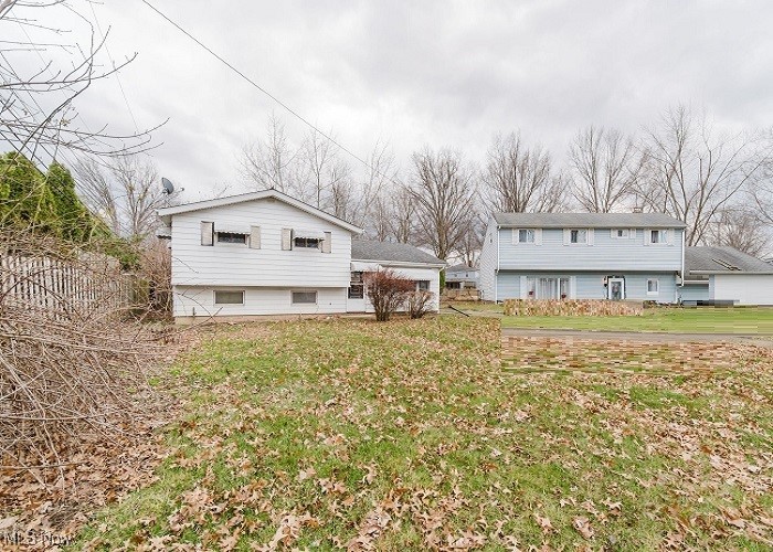 596 Terrace Plz Plz, Willowick, Ohio image 1