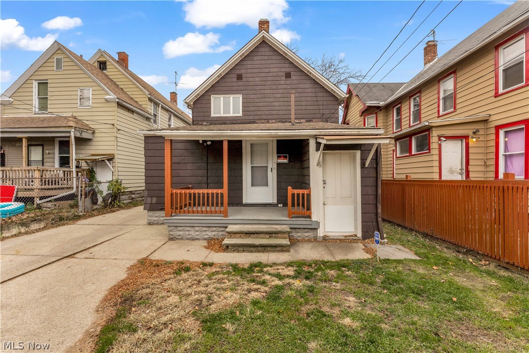 Elwell & Marvins - Residential Lease