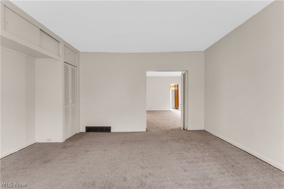 Elwell & Marvins - Residential Lease