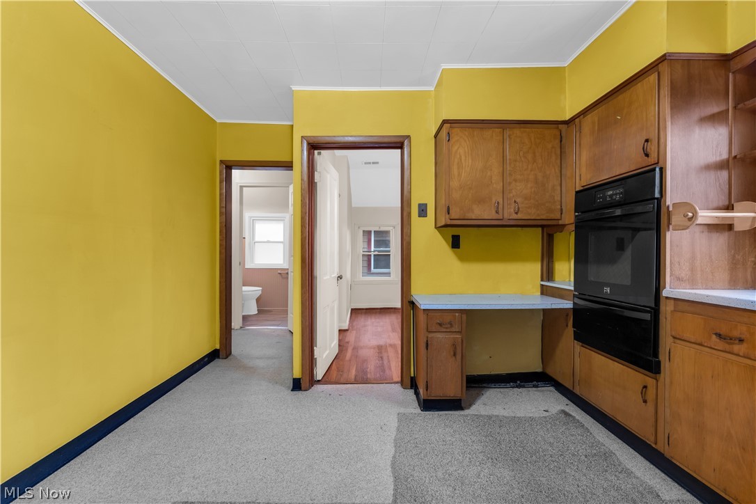 Elwell & Marvins - Residential Lease