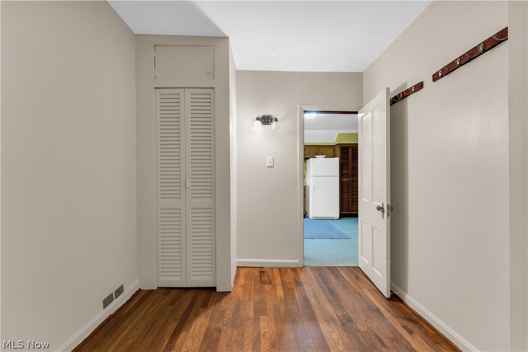 Elwell & Marvins - Residential Lease