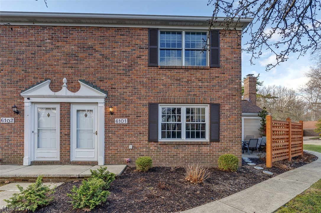 Governors Landing Condo - Residential