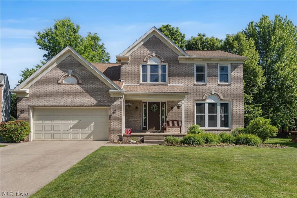 Photo of 9187 Davis Way, Twinsburg, OH 44087 (MLS # 5216469)