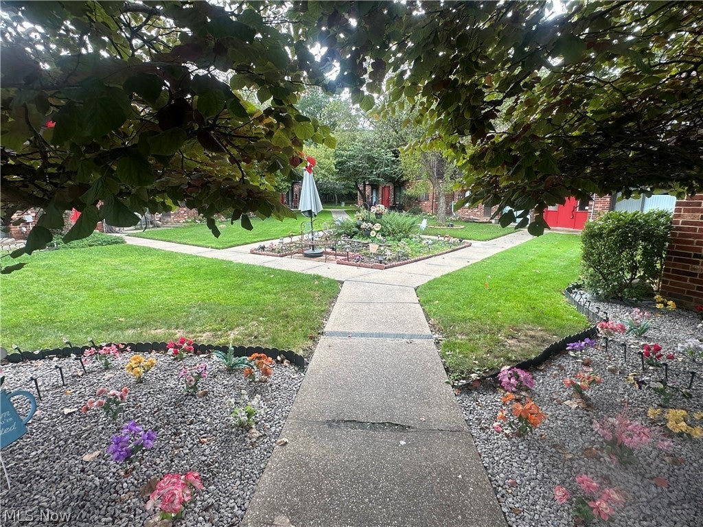16000 Maple Heights Boulevard 102