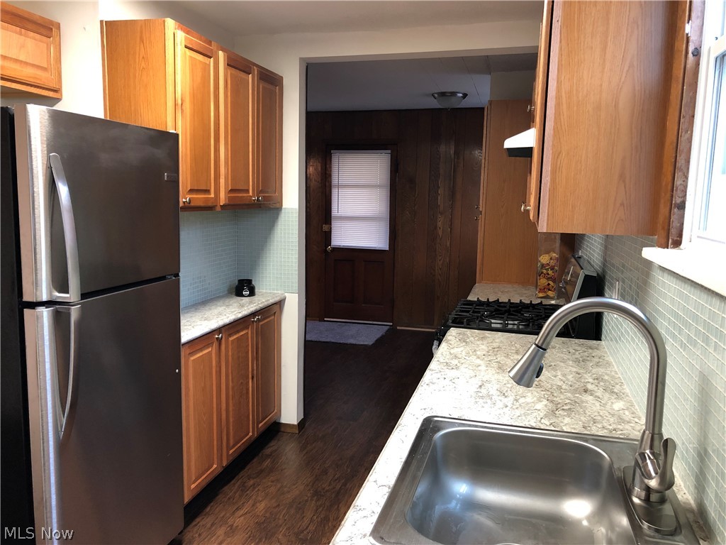 Ford Realty Co Liberty 04 - Residential