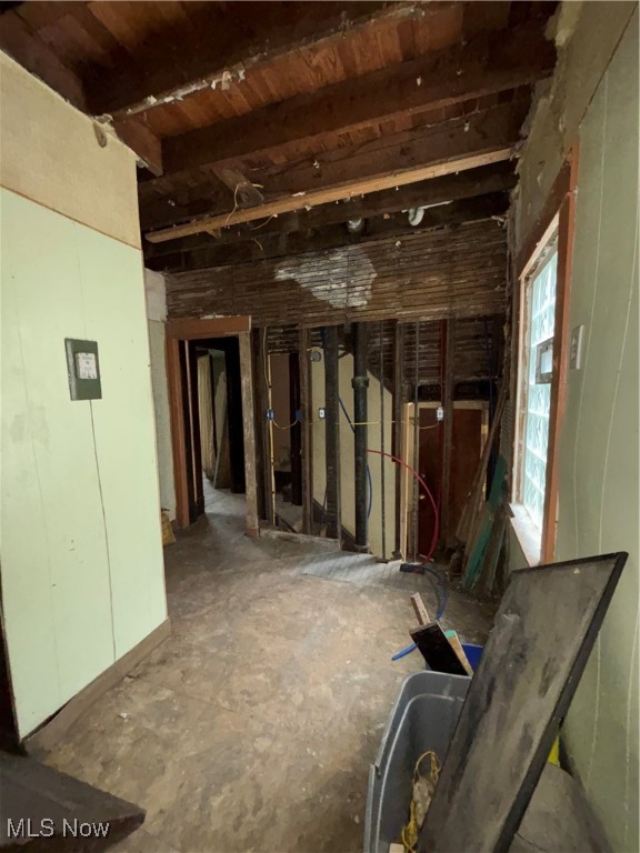 Elworthy Helwick Companys Hm - Residential